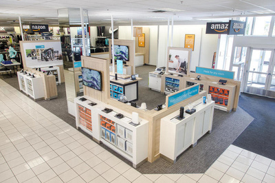 亞馬遜將實體店開到了百貨商場,套路跟京東之家有點像